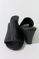 Bandeau Wedge - Black - BLVD