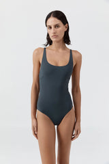 Slim Scoop One Piece - Graphite