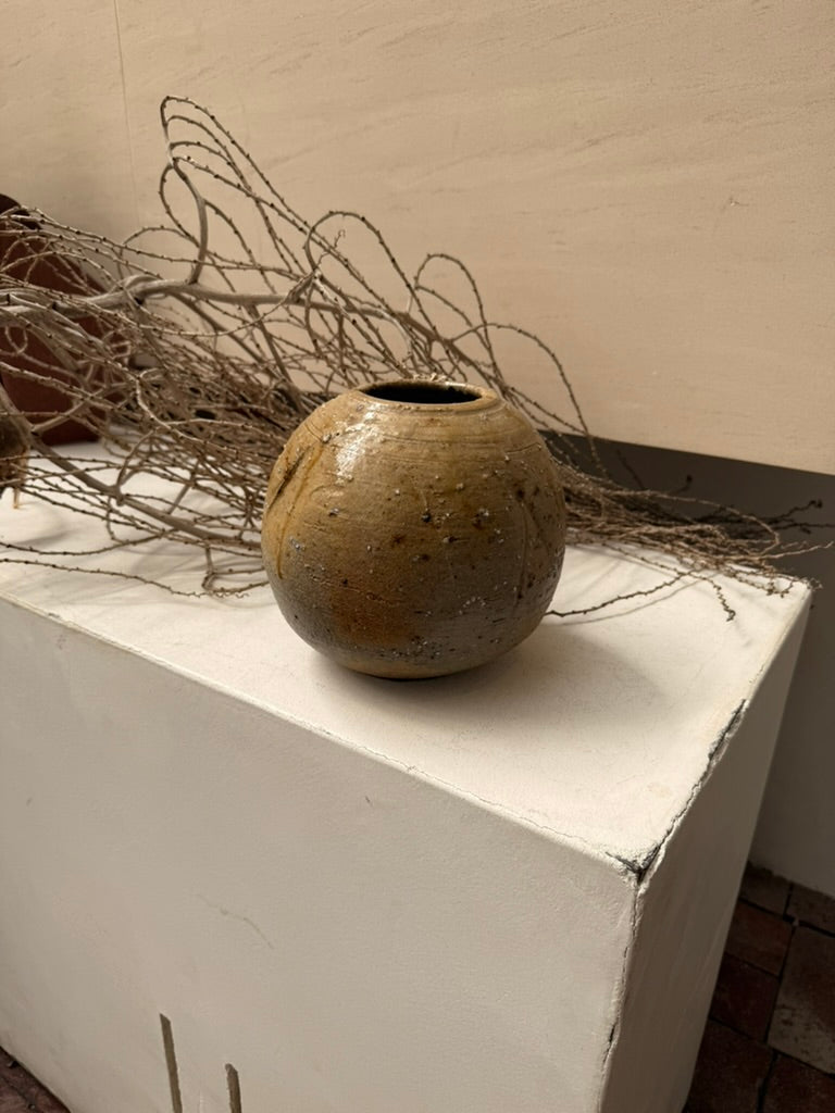 Davy Vase