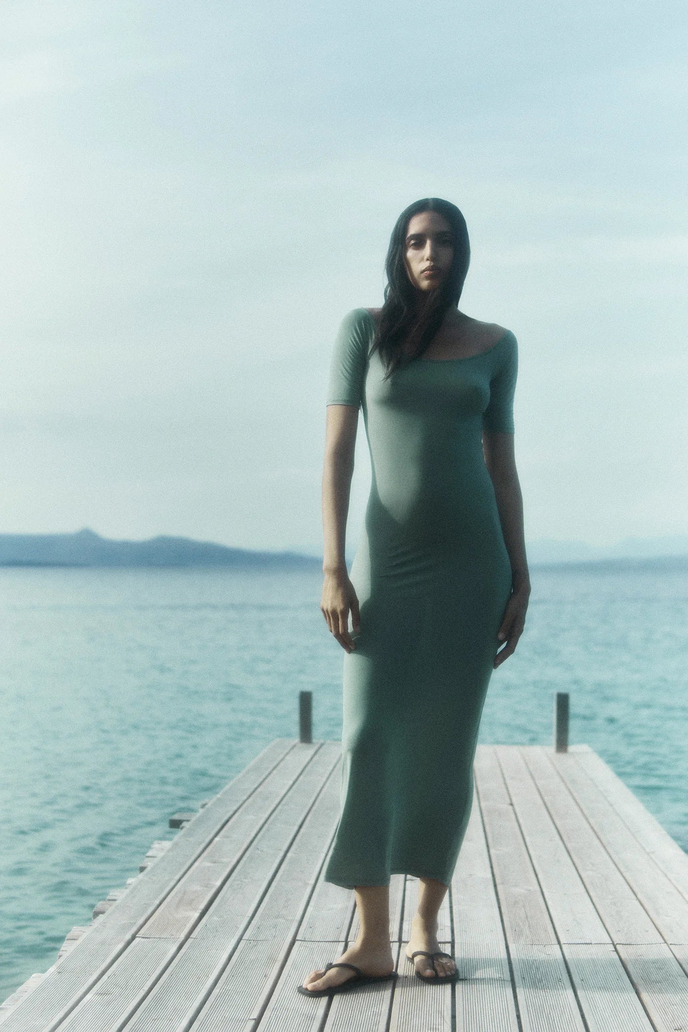 【海外限定】GinaBacconi ドレス☆Green Carolyn Off The Should The Carolyn Off The Shoulder Dress - Sage – BLVD