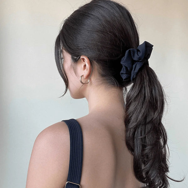 Black Rib Scrunchie