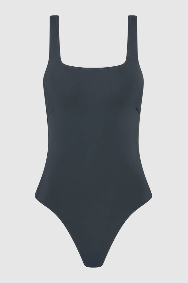 Slim Scoop One Piece - Graphite
