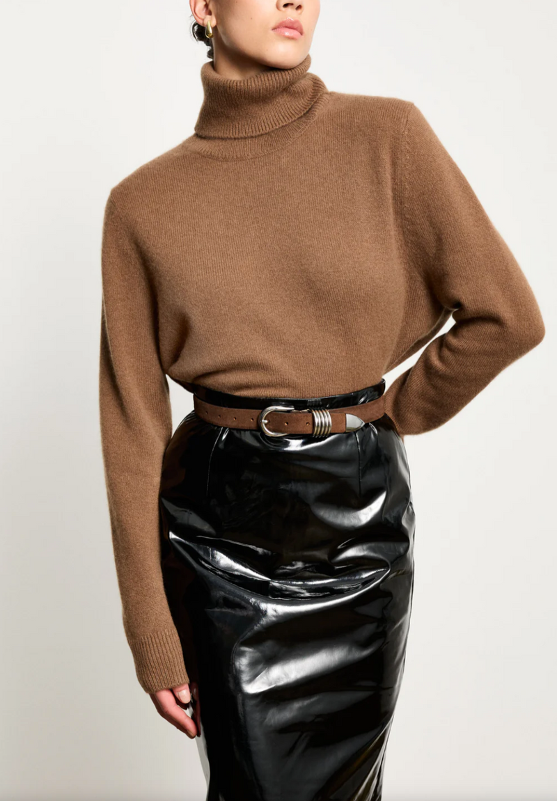 Hollyhock Suede - Chocolate / Silver