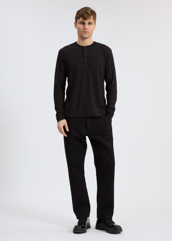 Tech Waffle Henley - Black